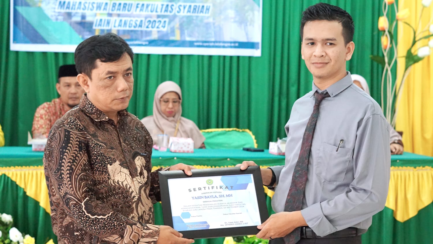 Alumni Fakultas Syariah IAIN Langsa Menyampaikan Motivasi kepada Mahasiswa Baru Fakultas Syariah Tahun 2024