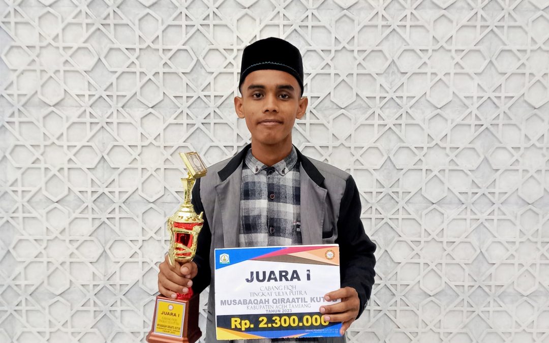 Mahasiswa Prodi Hukum Keluarga Islam Juara 1 Baca Kitab Kuning		