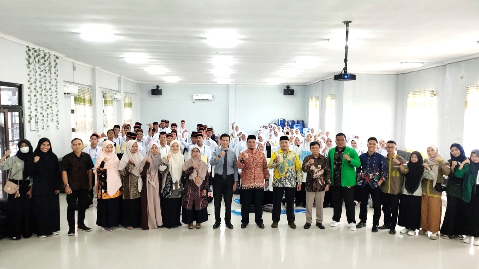 Mahasiswa Baru Fakultas Syariah Mengikuti Pengenalan Budaya Akademik dan Kemahasiswaan PBAK