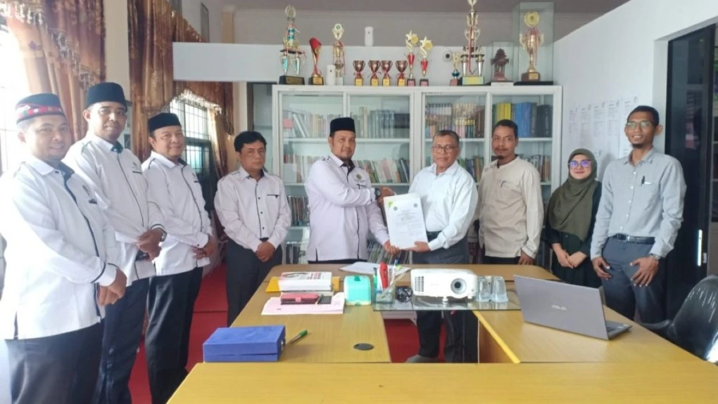 Pentingnya Bahasa International DalamDunia Pendidikan Dan Kerja